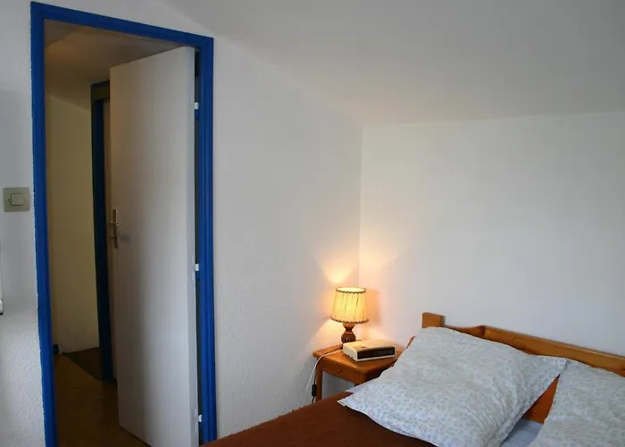 Maison Proche Avec Jardin Et Parking A Sur - Fr-1-22-164 *